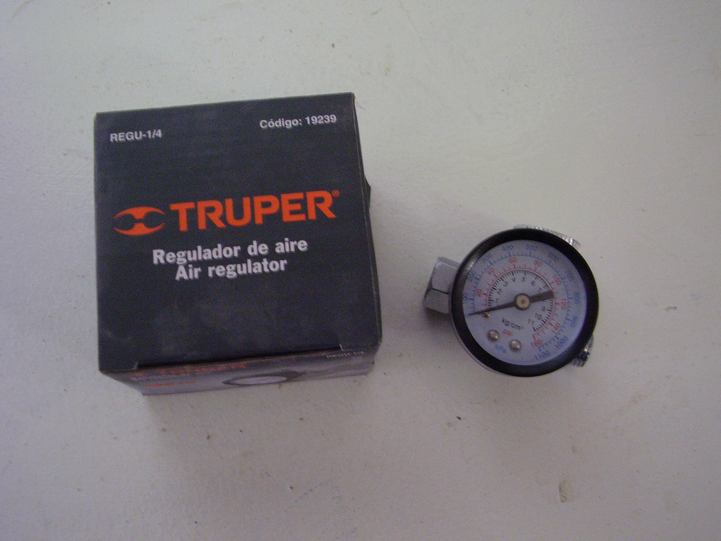 REGULADOR DE AIRE 1/4" REGU-1/4 TRUPER